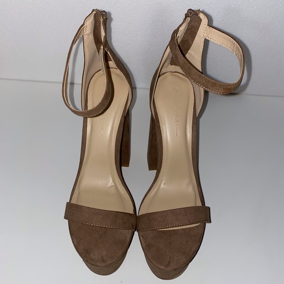 Platform Heels - Picture 4 of 5